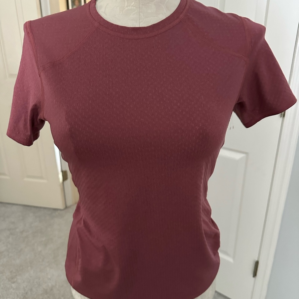 REI Women's Maroon Short Sleeve Tee